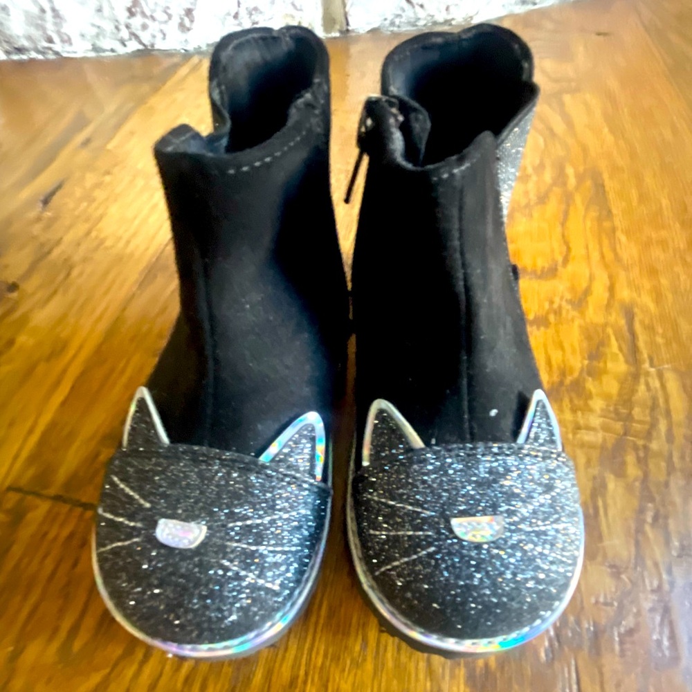 Tucker and Tate Toddler Kitty boots Size 9